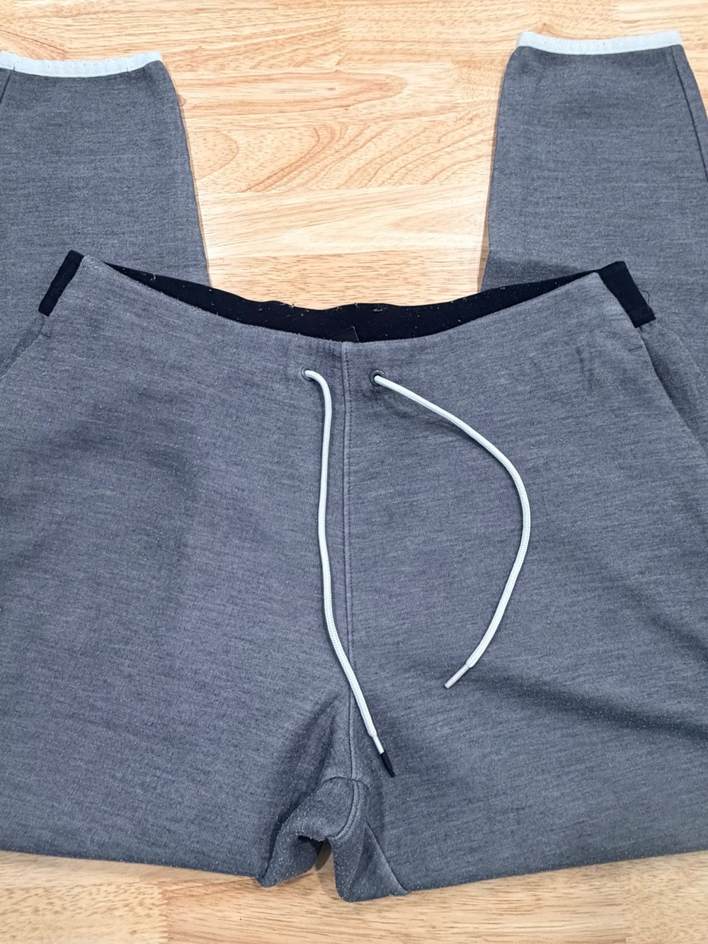 Under Armour Gray Men's Jogger Sweatpants with White Drawstring